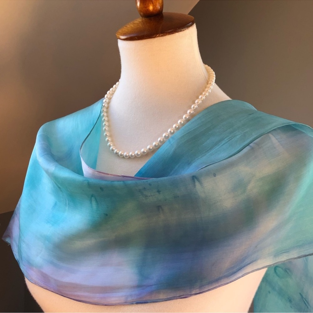 Authentic Vintage Annalisa  silk scarf - Picture 4 of 12